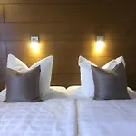 Bergquell Tirol 아파트 융홀츠